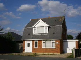 3 bedroom Detached t...